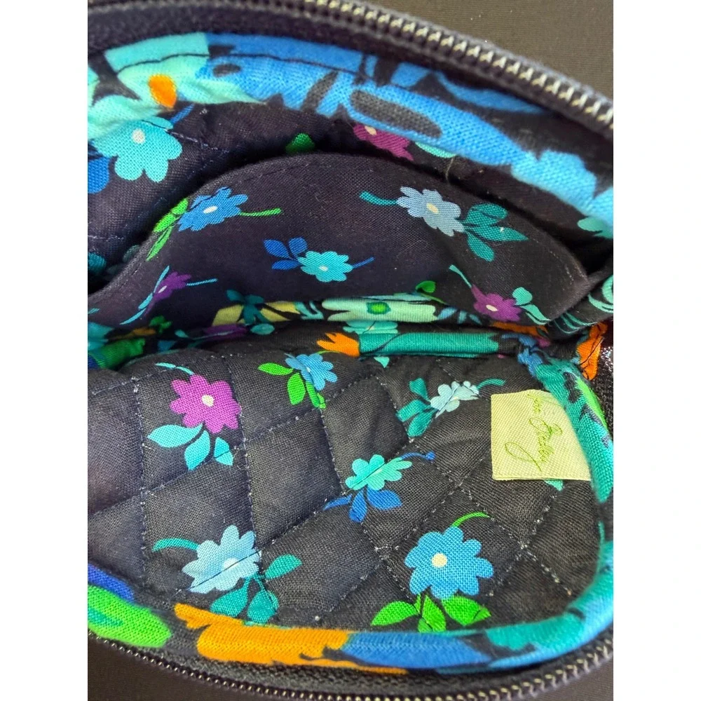Vera Bradley Zip ID Case Small Navy Blue Floral Quilted Cotton Wallet Card Case